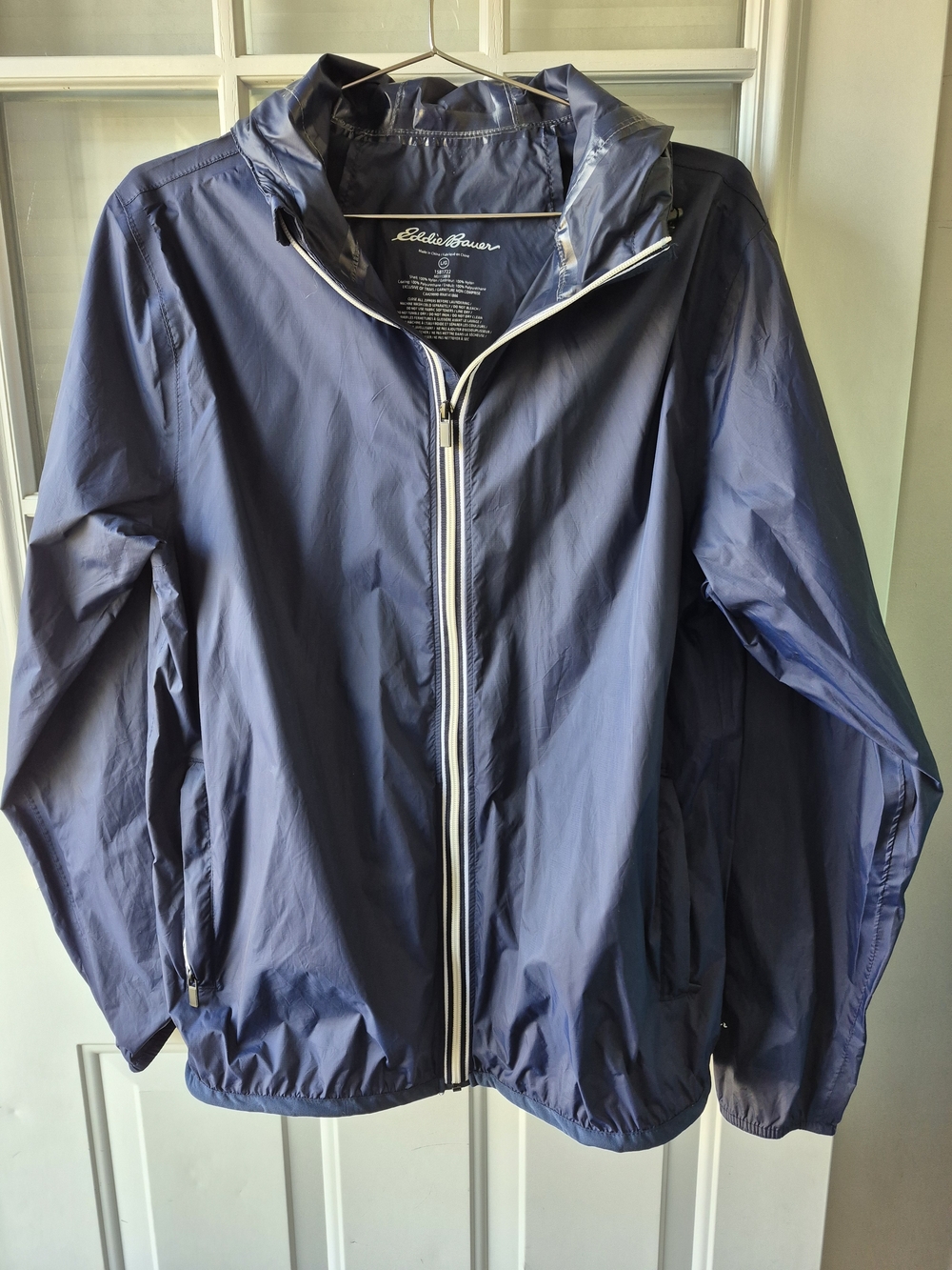 Eddie Bauer Navy Blue Hooded Raincoat with White Zipper Trim